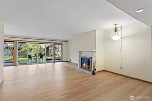 1602 NE 140th St, Seattle, WA 98125 - Photo 1