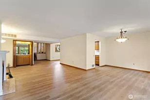 1602 NE 140th St, Seattle, WA 98125 - Photo 12