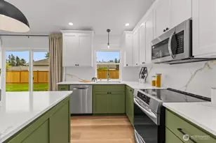 22408 113th St E, Buckley, WA 98321 - Photo 14