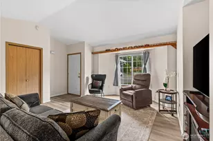 19211 110th St E, Bonney Lake, WA 98391 - Photo 6