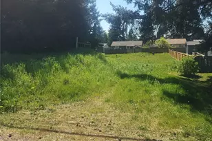 768 133rd St S, Tacoma, WA 98444 - Photo 1