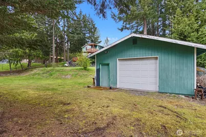 6304 255th Street Ct E, Graham, WA 98338 - Photo 34