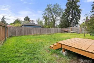 9747 Evanston Ave N, Seattle, WA 98103 - Photo 28