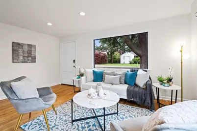 9747 Evanston Ave N, Seattle, WA 98103 - Photo 6