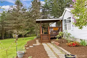 41 E Bay Heights Dr, Allyn, WA 98524 - Photo 4