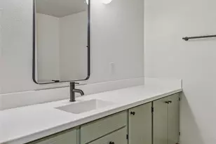 797 NW Culbertson Dr, Seattle, WA 98177 - Photo 36