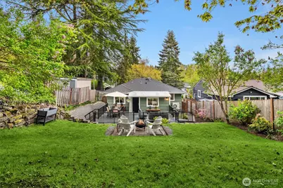 2011 NE 97th Street, Seattle, WA 98115 - Photo 24
