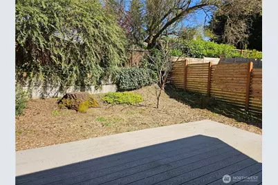 12526 35th Avenue NE #3, Seattle, WA 98125 - Photo 8