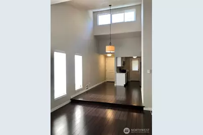 12526 35th Avenue NE #3, Seattle, WA 98125 - Photo 2