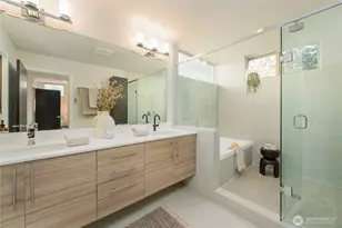 2037 NW 65th St, Seattle, WA 98117 - Photo 14