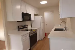 15721 NE 18th St, Bellevue, WA 98008 - Photo 2
