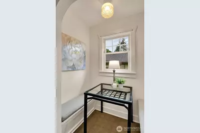4008 NE 56th Street, Seattle, WA 98105 - Photo 8