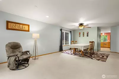 1822 Fisher Avenue, DuPont, WA 98327 - Photo 4