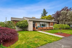 2232 Griffin Ave, Enumclaw, WA 98022 - Photo 2