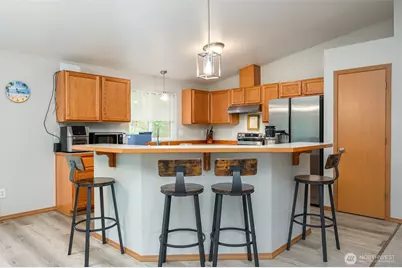 415 McKee Road, Castle Rock, WA 98611 - Photo 8