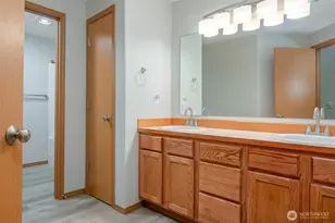 415 McKee Rd, Castle Rock, WA 98611 - Photo 18
