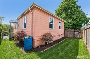 1911 13th St, Everett, WA 98201 - Photo 30