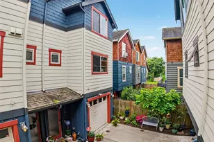 3318 Wetmore Ave S, Seattle, WA 98144 - Photo 2