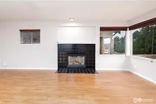 311 NE 95th St, Seattle, WA 98115 - Photo 10