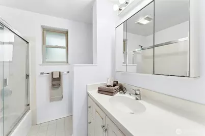 5803 Oberlin Avenue NE, Seattle, WA 98105 - Photo 12