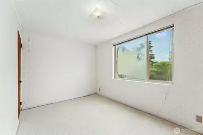 5803 Oberlin Avenue NE, Seattle, WA 98105 - Photo 16