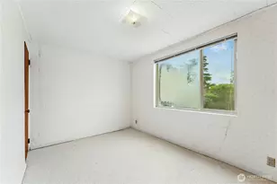 5803 Oberlin Ave NE, Seattle, WA 98105 - Photo 16