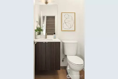 2418 6th Avenue W, Seattle, WA 98119 - Photo 8