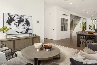 2418 6th Avenue W, Seattle, WA 98119 - Photo 4