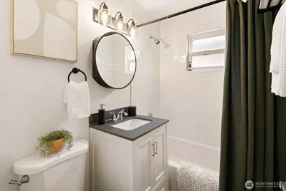 4513 Cascadia Avenue S, Seattle, WA 98118 - Photo 16