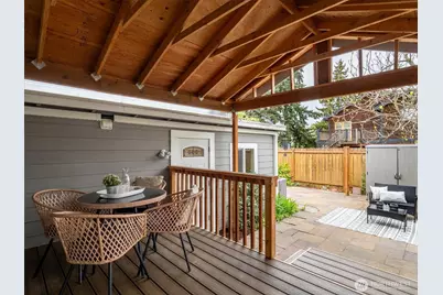 4513 Cascadia Avenue S, Seattle, WA 98118 - Photo 20