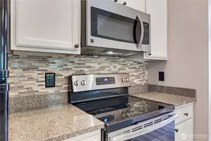 4719 NW Walgren Dr, Silverdale, WA 98383 - Photo 8