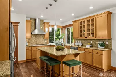 2415 NE Daphne, Issaquah, WA 98029 - Photo 14