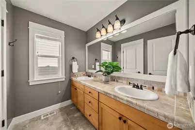 2415 NE Daphne, Issaquah, WA 98029 - Photo 34