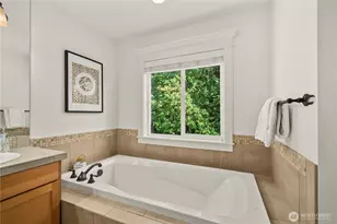 2415 NE Daphne, Issaquah, WA 98029 - Photo 28