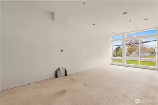 2452 NW 60th St, Seattle, WA 98107 - Photo 12