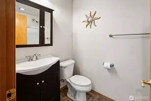 2121 90th St E, Tacoma, WA 98445 - Photo 28
