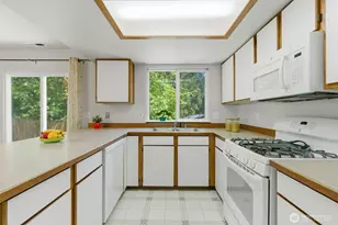 88 NW Lopez Ln, Bremerton, WA 98311 - Photo 6