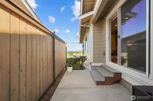 3617 Portage Ln, Anacortes, WA 98221 - Photo 4