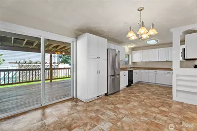 4051 S 38th Street, Tacoma, WA 98409 - Photo 4