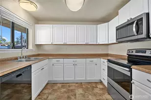 4051 S 38th St, Tacoma, WA 98409 - Photo 6