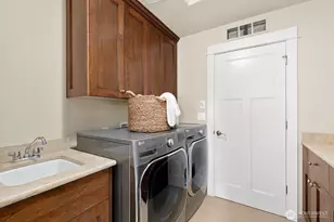 9026 NE 127th Pl, Kirkland, WA 98034 - Photo 24