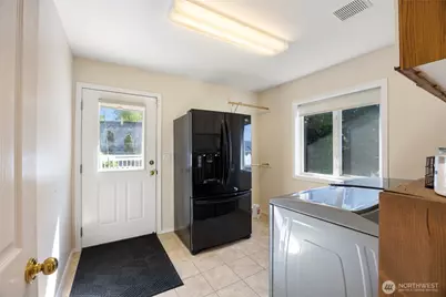 927 Easy Street NE, Moses Lake, WA 98837 - Photo 26