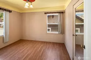 109 W 3rd St, Cle Elum, WA 98922 - Photo 8