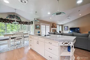 108 Sunset Ln, Longview, WA 98632 - Photo 6