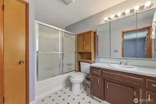 2420 Holly Ln SE, Olympia, WA 98501 - Photo 18