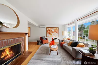 7030 27th Avenue NE, Seattle, WA 98115 - Photo 6