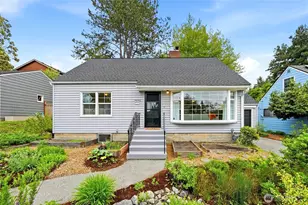 7030 27th Ave NE, Seattle, WA 98115 - Photo 2