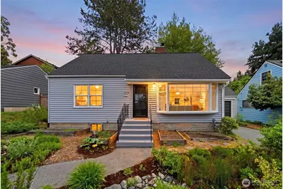 7030 27th Avenue NE, Seattle, WA 98115 - Photo 1