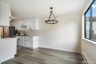 4201 NE 5th St, Renton, WA 98059 - Photo 10