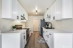 4201 NE 5th St, Renton, WA 98059 - Photo 14